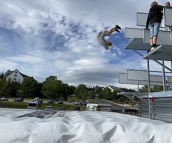  Steinach Thüringen Sommer Mega-Air-Bag